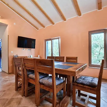 Fuer 5 Personen Ca 80 Qm In Peroj, Istrien Istrische Riviera