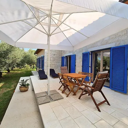 Holiday home Fuer 5 Personen Ca 80 Qm In Peroj, Istrien Istrische Riviera *